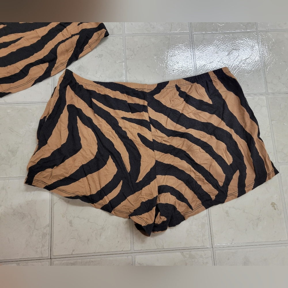 Stars Above Zebra Print Women's Sleepwear Set Size Small - Picture 4 of 8